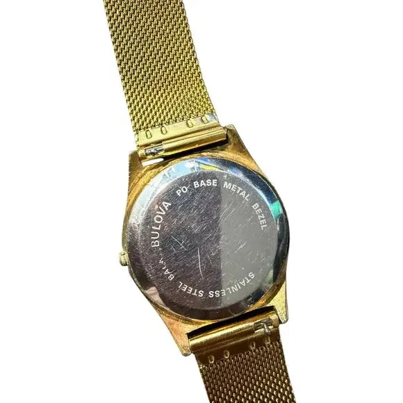 Vintage Bulova Quartz Gold Tone Mesh Bracelet Watch Day Date Men's Runs